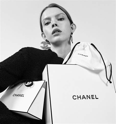 chanel me.|chanel online chat.